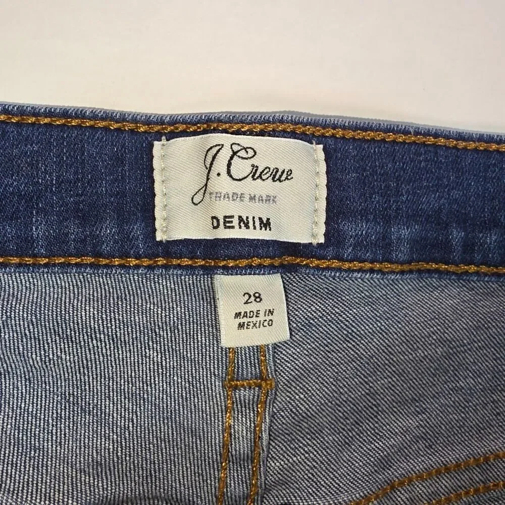 ✨ J.Crew Trademark Denim Dark Wash Cuffed Shorts - 28 ✨ Sz 28/6